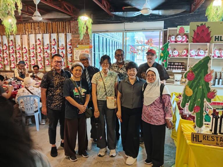 GIT Academy Tourist Guide Course students on Putrajaya-Sepang-KLIA1 training trip, 25 April 2026