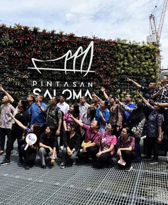 GIT Academy Tourist Guide Course students during Saloma Link Visit practical training, 22 November 2025